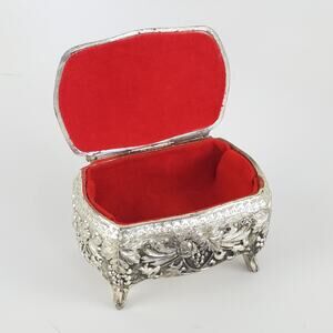 VTG Silver Tone Ornate Footed Jewelry Trinket Box Lined Victorian Cottage 4x2.5
